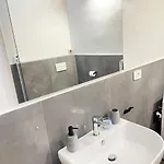 R&v - Nel Cuore Di Apartamento *