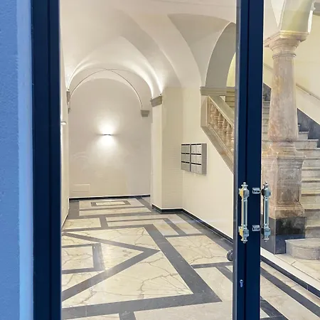 R&v - Nel Cuore Di La Spezia