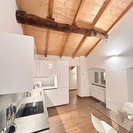 R&v - Nel Cuore Di Apartmán La Spezia